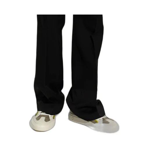 Logo Sports Shoes