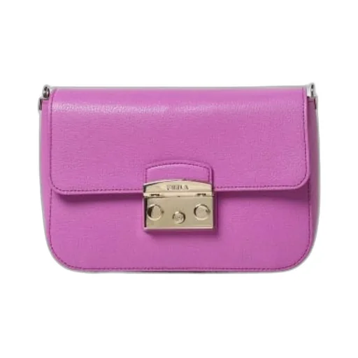 Logo Chain Shoulder Bag
