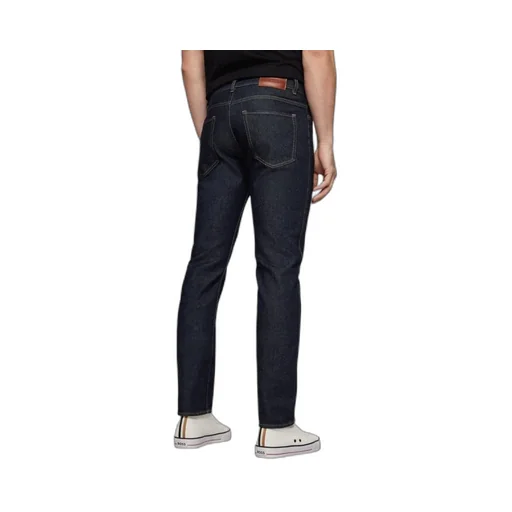 Straight Jeans