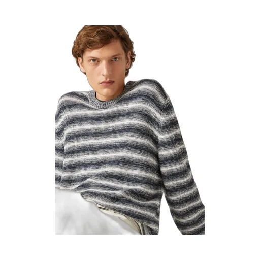 Round Neck Sweater