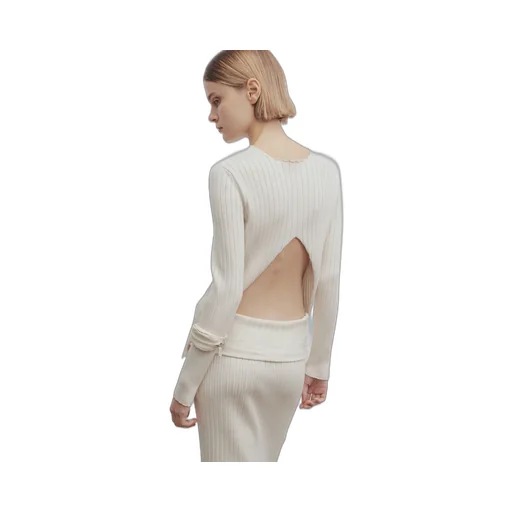 Long-Sleeved Round-Neck Sweater