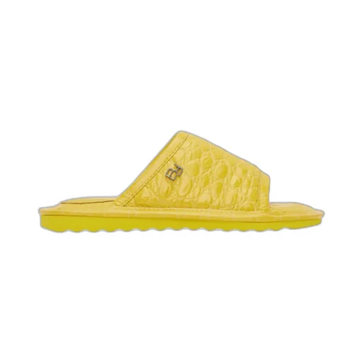Ari Flat Sandals