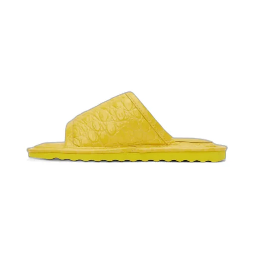 Ari Flat Sandals