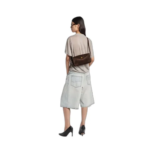 Le 7 Shoulder Bag Medium