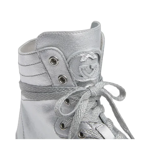 Stretch High-Top Trainer
