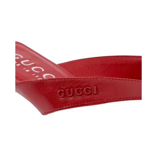 Vittoria Thong