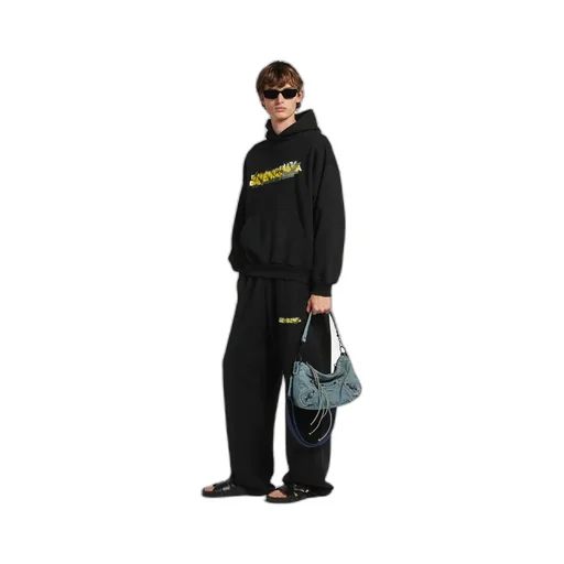 Messy Spray Hoodie Medium Fit