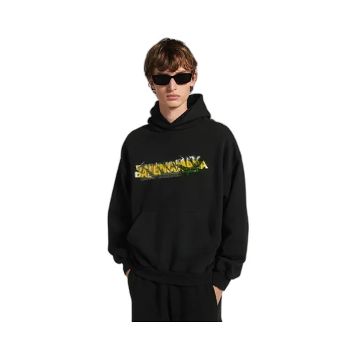 Messy Spray Hoodie Medium Fit