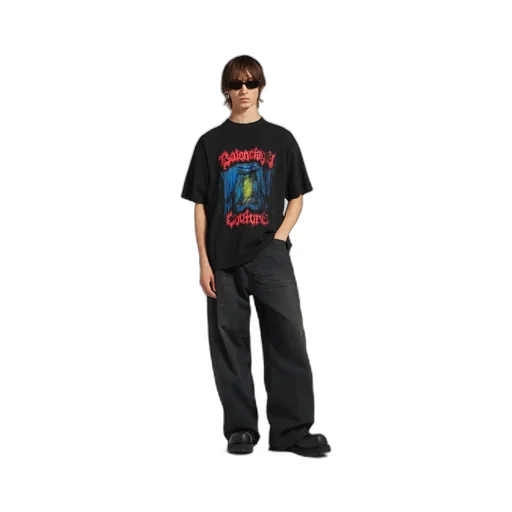 Salon De Couture T-Shirt Medium Fit