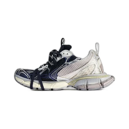 3Xl Split Logo Sneaker