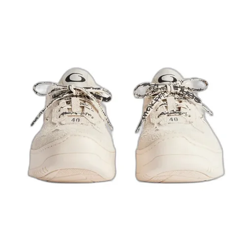 Hamptons Suede Platform Sneaker