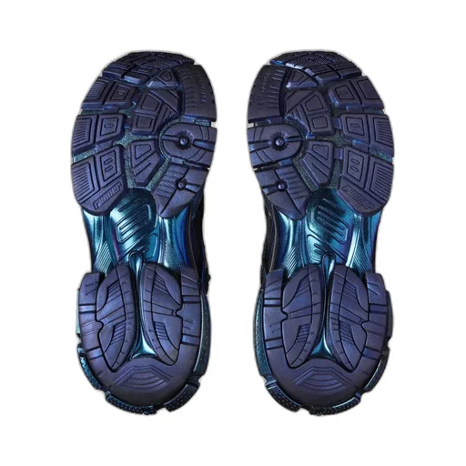 Runner Iridescent Sneaker