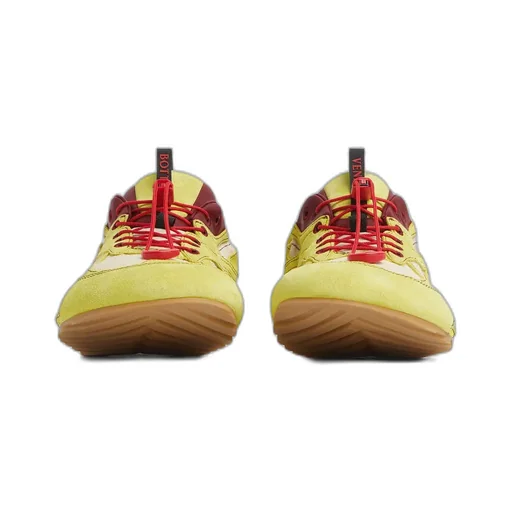 Orbit Flash Sneaker