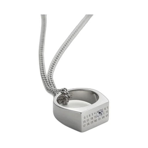 Chevalier Ring