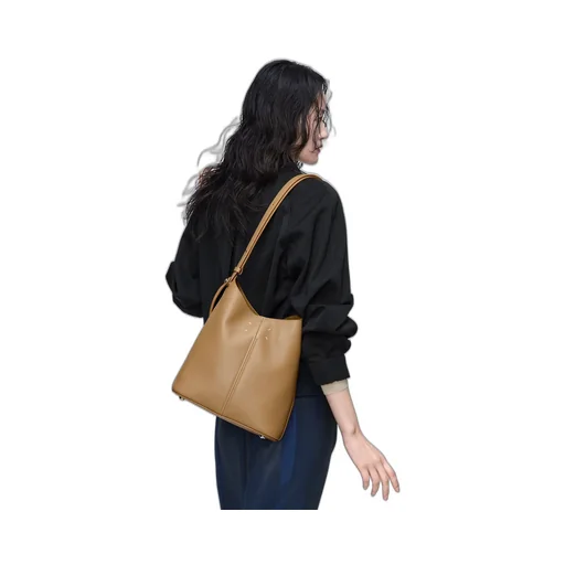 Dress-Age Hobo