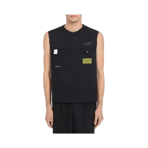 Reversed Sleeveless Shirt