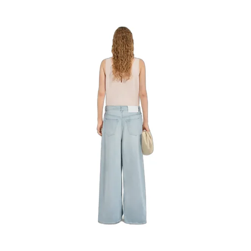 Wide-Leg Jeans