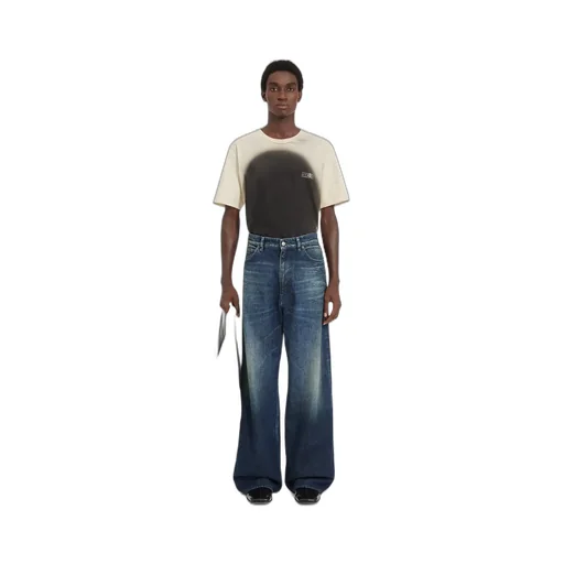 Wide-Leg Jeans
