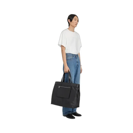 Wide-Leg Jeans