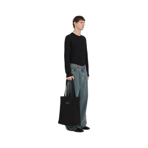 Wide-Leg Jeans
