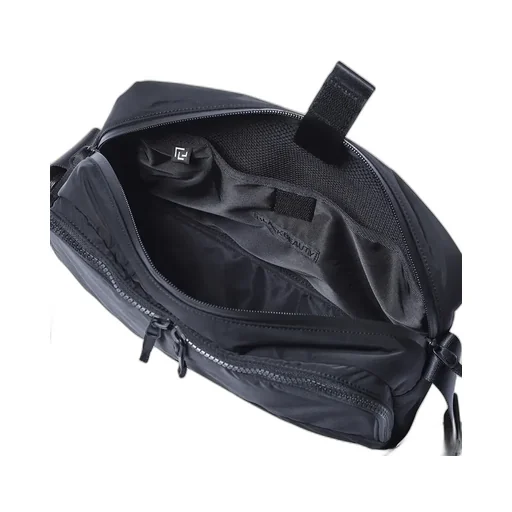 Black Beauty - Shoulder Bag