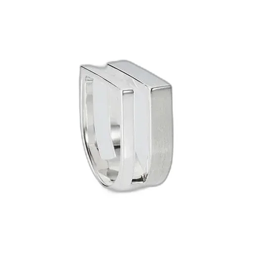 Different Width Ring With Hair Line