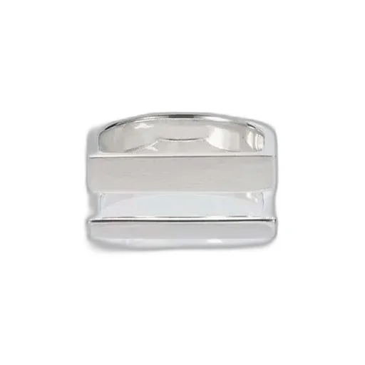 Different Width Ring With Hair Line