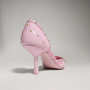 Savoy Pump