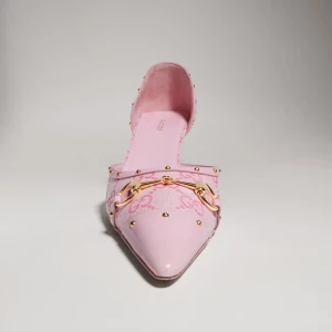Savoy Pump