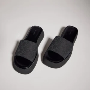 Flatform Slide Sandal
