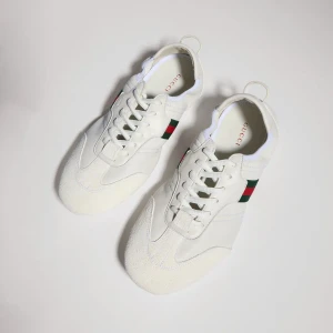 Flex Sneaker