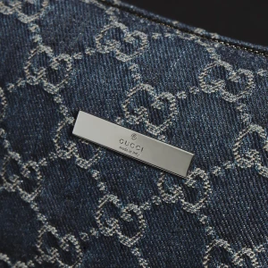 Medium Cosmetic Case With Gucci Plaque