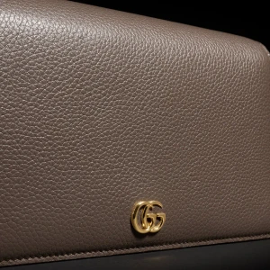 Bi-Color Gg Marmont Wallet On Chain