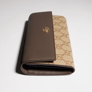 Bi-Color Gg Marmont Continental Wallet
