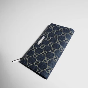 Long Wallet With Gucci Plaque