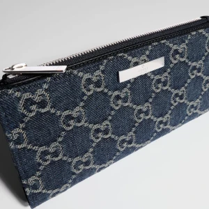 Long Wallet With Gucci Plaque