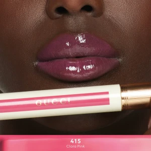 415 , Gucci Glow Oil-In-Water Tint Clara Pink