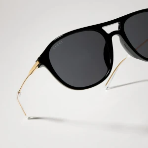 Low Nose Bridge Fit Navigator Sunglasses