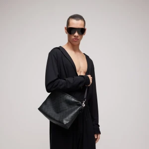 Gucci Essence Classic Medium Crossbody Bag
