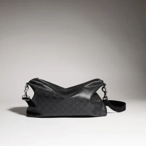 Gucci Essence Classic Medium Crossbody Bag