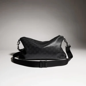 Gucci Essence Classic Medium Crossbody Bag