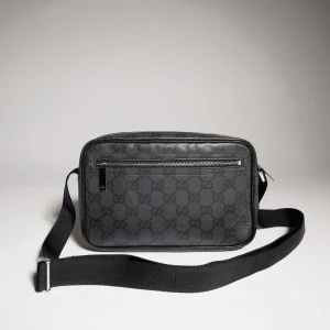 Gucci Essence Classic Mini Bag
