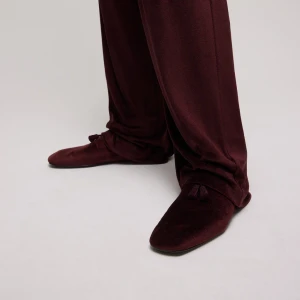 Slipper With Tassel