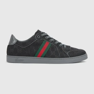 Stretch Low-Top Sneaker