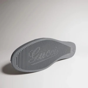 Stretch Low-Top Sneaker