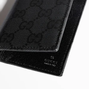Gucci Essence Classic Card Case