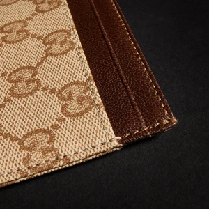 Gucci Essence Classic Card Case