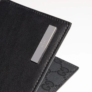 Bi-Fold Wallet With Metal Tag