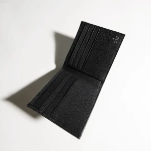 Gucci Essence Classic Bi-Fold Wallet