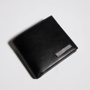 Coin Wallet With Metal Tag